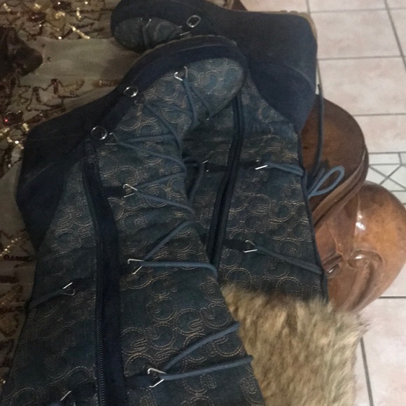 Boots - Picture 3 of 6